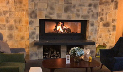 天津中福天河智慧养老院嵌入式真火壁炉案例