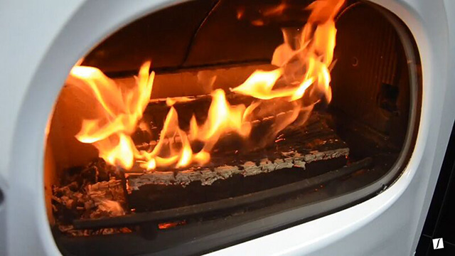 [视频]燃木壁炉的点燃使用方法及注意事项