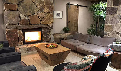 圣罗曼燃木真火壁炉案例&mdash;山海云宿